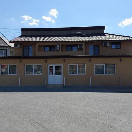 Pensiunea Albert Harsova Exteriér fotografie